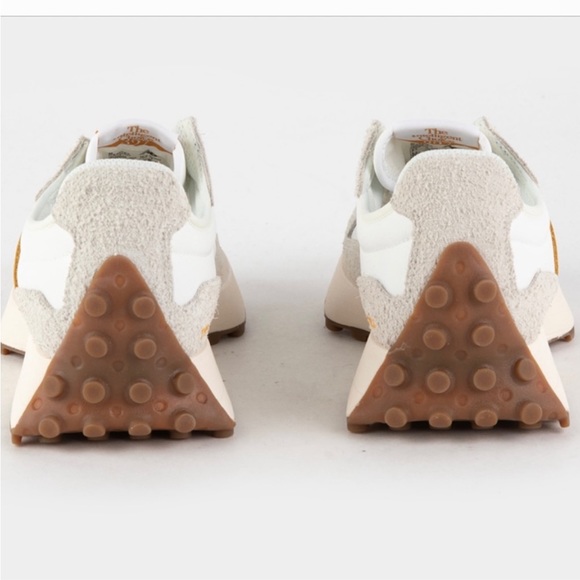 NEW BALANCE 327 TENNESSEE VOLUNTEERS SNEAKERS SHOES CELEBRITY FAVORITE SIZE 6.5 - Picture 5 of 10